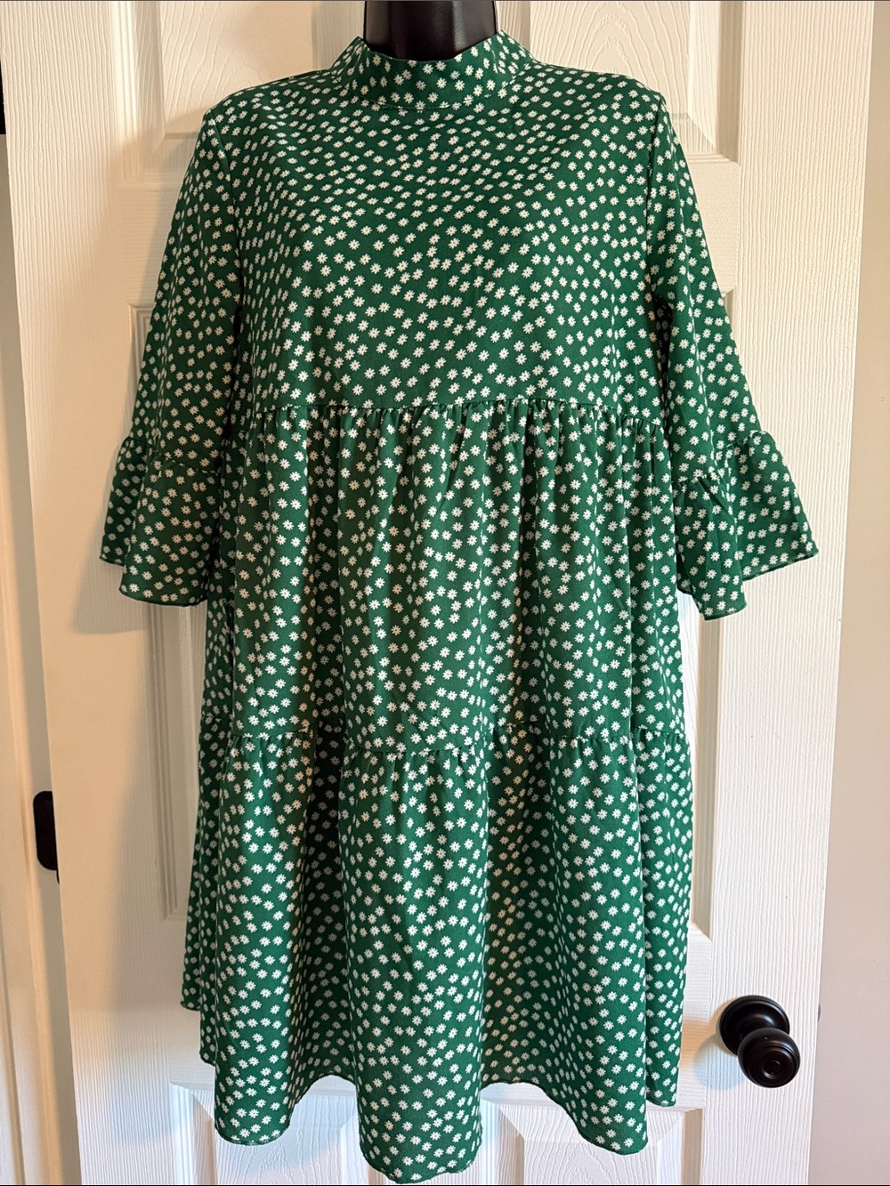 SHEIN Green and White Floral Tiered Tunic